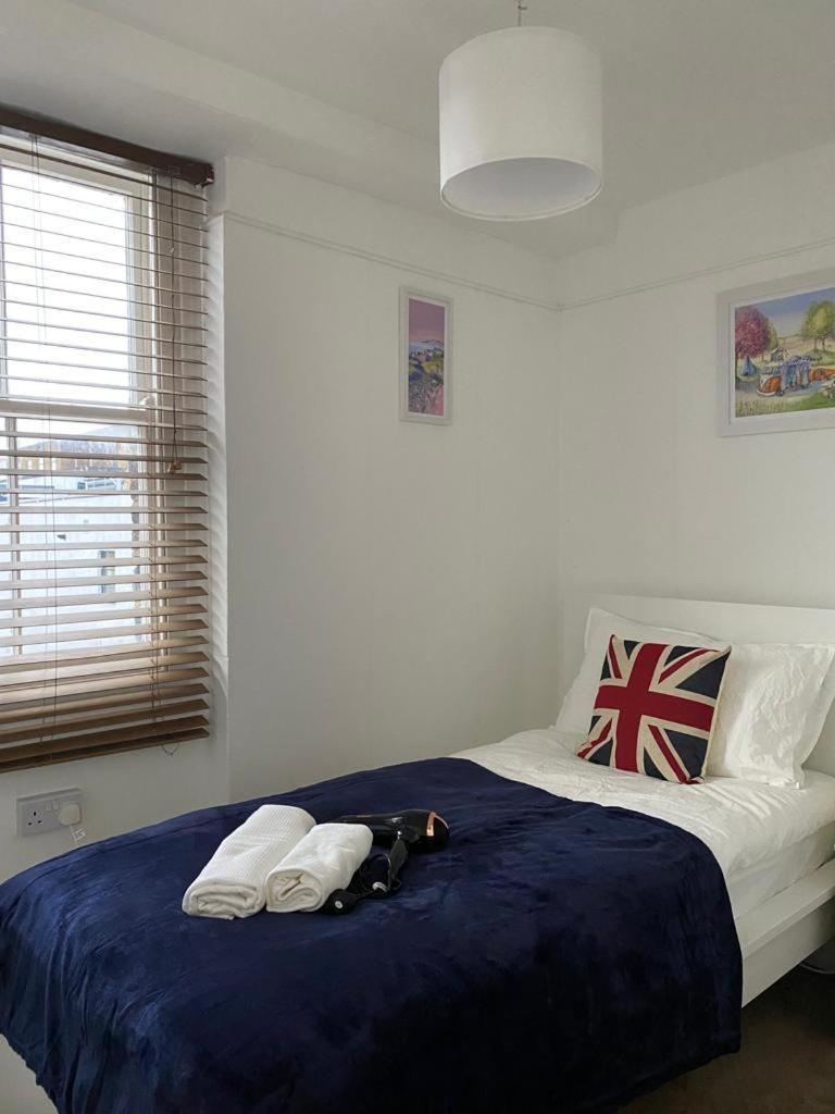 Comfy Private Rooms In Camden Town, Central London Exterior photo