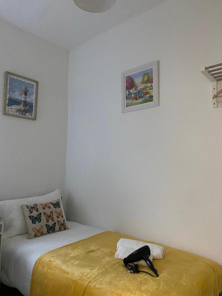 Comfy Private Rooms In Camden Town, Central London Exterior photo
