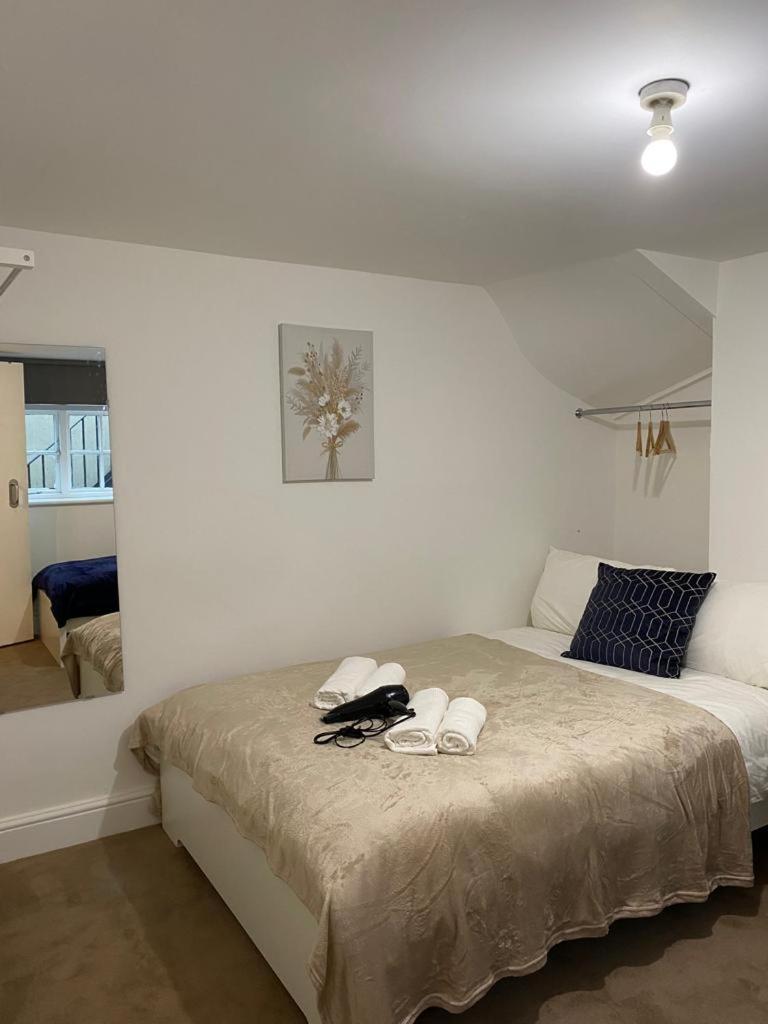 Comfy Private Rooms In Camden Town, Central London Exterior photo