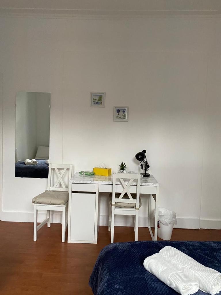 Comfy Private Rooms In Camden Town, Central London Exterior photo